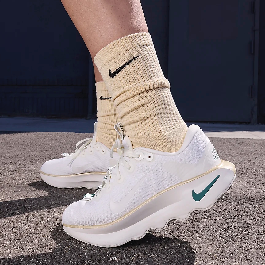 新品上市！Nike Motiva 女子步行运动鞋